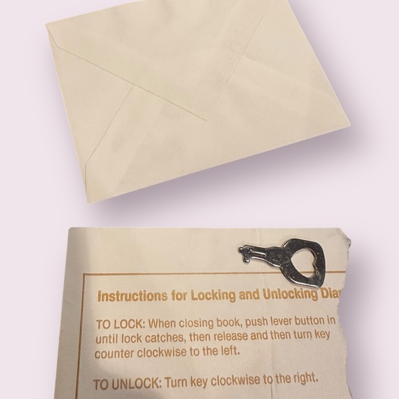 Vintage Made In Italy Red Plaid Scotty Dog Locked Daily Journal Diary - Picture 4 of 14